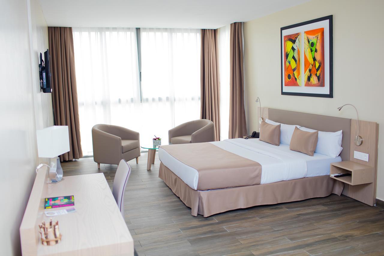 Fly Hotel Libreville Exterior photo